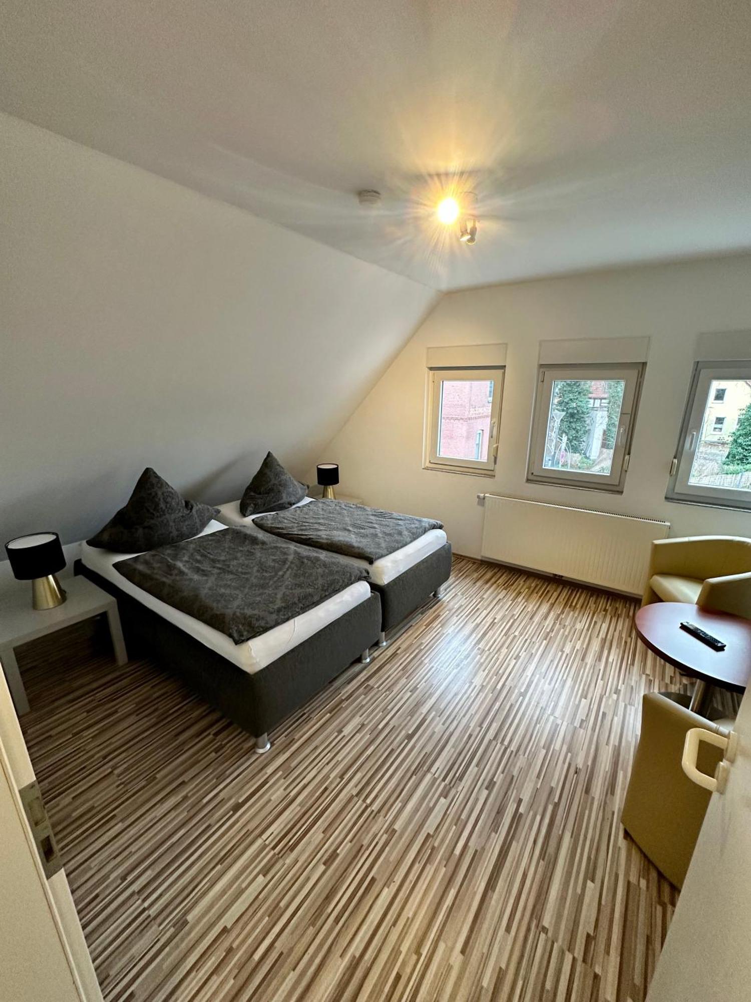 Zwei Ferienwohnungen Anker Max 5 Personen & Leuchtturm Max 4 Personen, Direkt In Steinhude Scheunenviertel, Balkon, Wlan , Privater Parkplatz, Wallbox Exterior photo