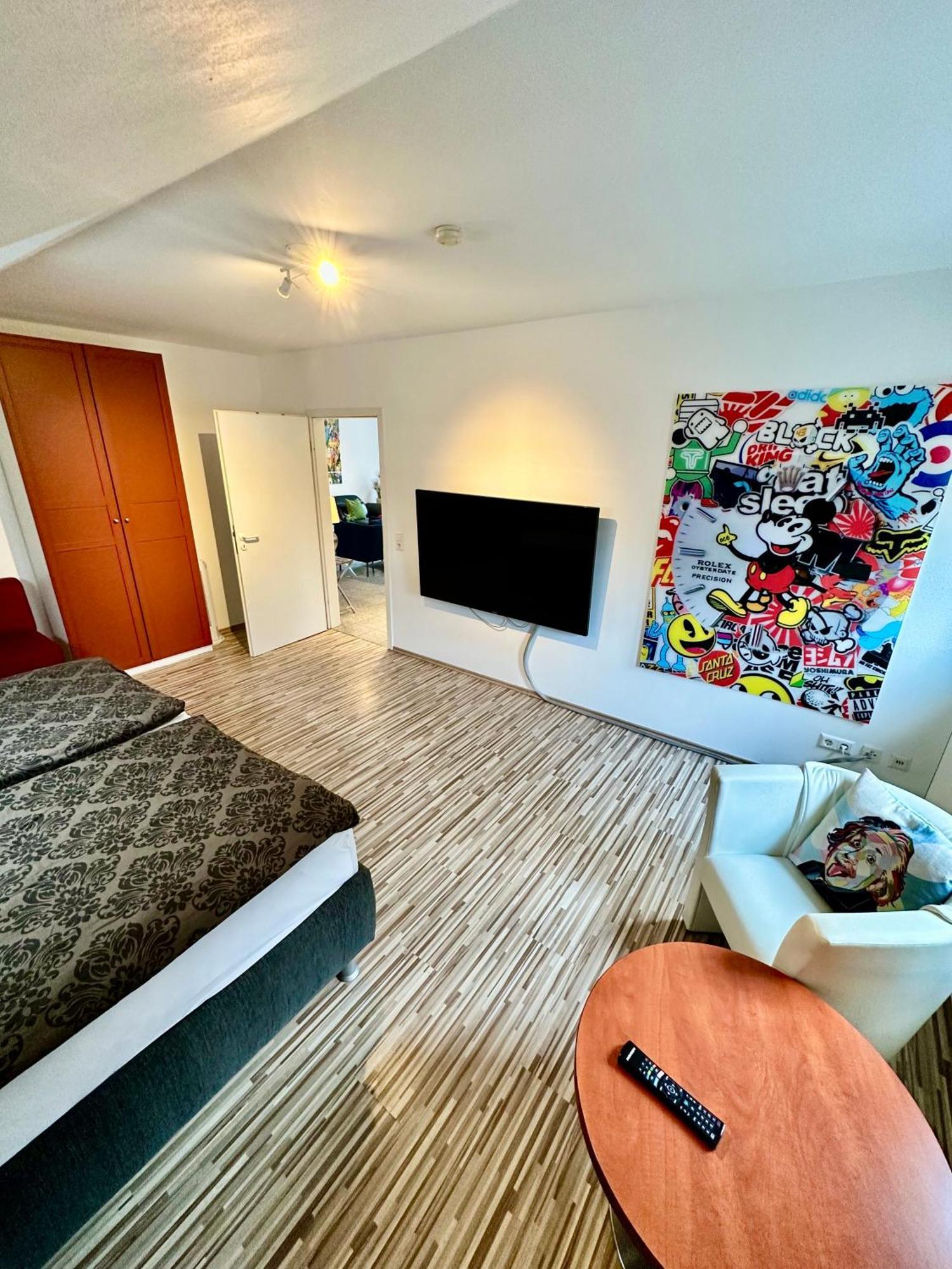 Zwei Ferienwohnungen Anker Max 5 Personen & Leuchtturm Max 4 Personen, Direkt In Steinhude Scheunenviertel, Balkon, Wlan , Privater Parkplatz, Wallbox Exterior photo