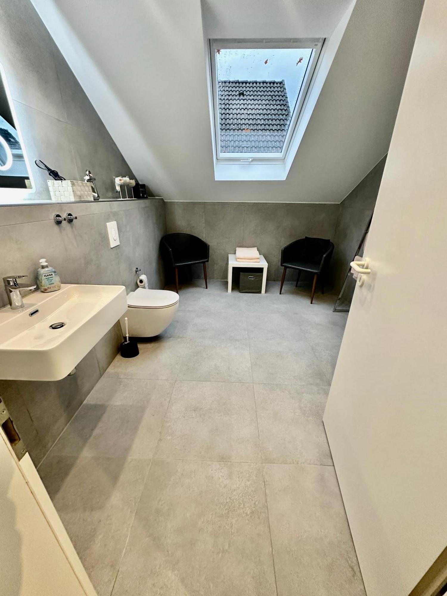 Zwei Ferienwohnungen Anker Max 5 Personen & Leuchtturm Max 4 Personen, Direkt In Steinhude Scheunenviertel, Balkon, Wlan , Privater Parkplatz, Wallbox Exterior photo