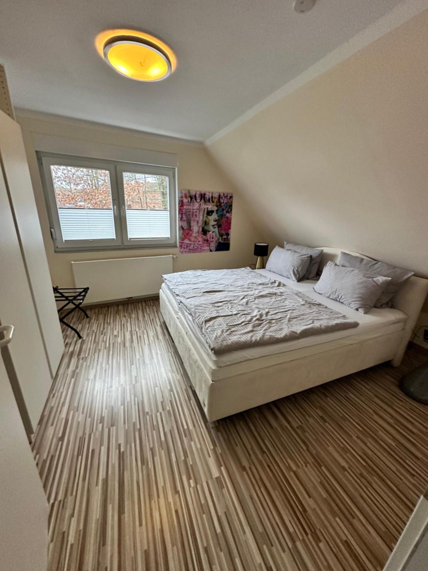 Zwei Ferienwohnungen Anker Max 5 Personen & Leuchtturm Max 4 Personen, Direkt In Steinhude Scheunenviertel, Balkon, Wlan , Privater Parkplatz, Wallbox Exterior photo