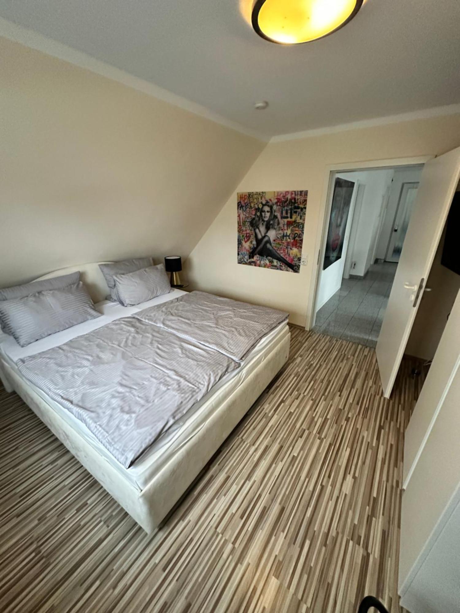 Zwei Ferienwohnungen Anker Max 5 Personen & Leuchtturm Max 4 Personen, Direkt In Steinhude Scheunenviertel, Balkon, Wlan , Privater Parkplatz, Wallbox Exterior photo