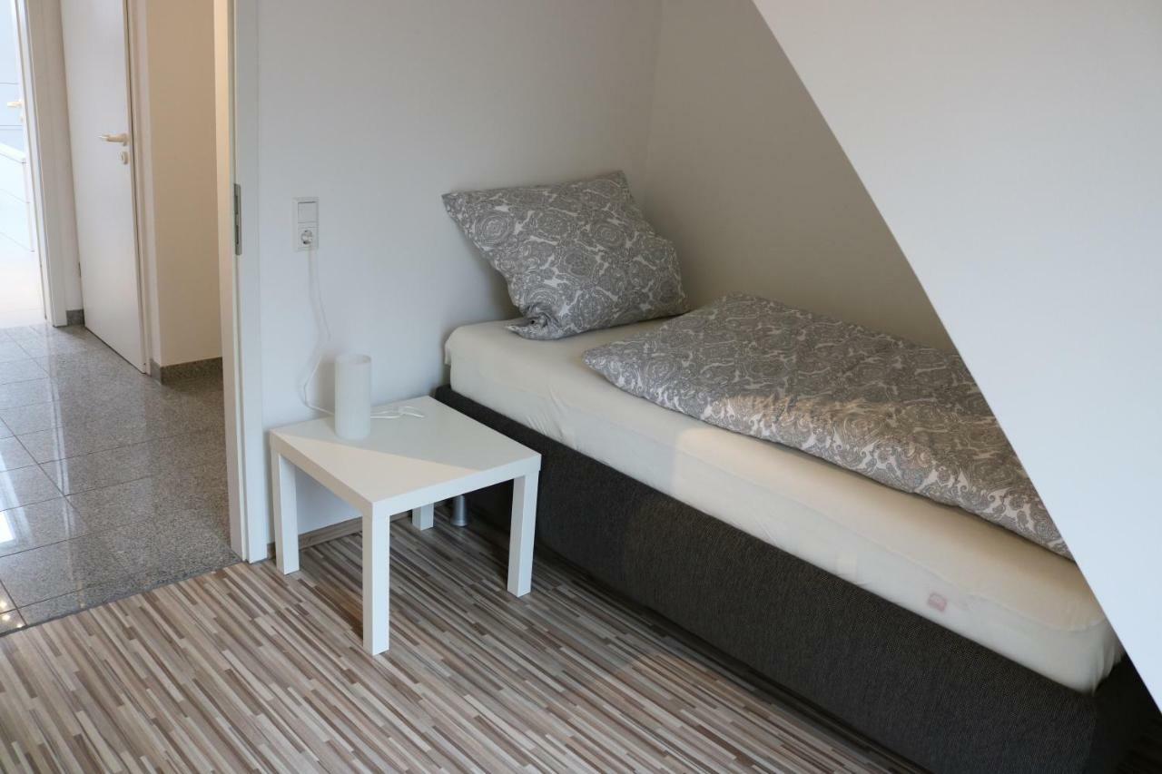 Zwei Ferienwohnungen Anker Max 5 Personen & Leuchtturm Max 4 Personen, Direkt In Steinhude Scheunenviertel, Balkon, Wlan , Privater Parkplatz, Wallbox Exterior photo