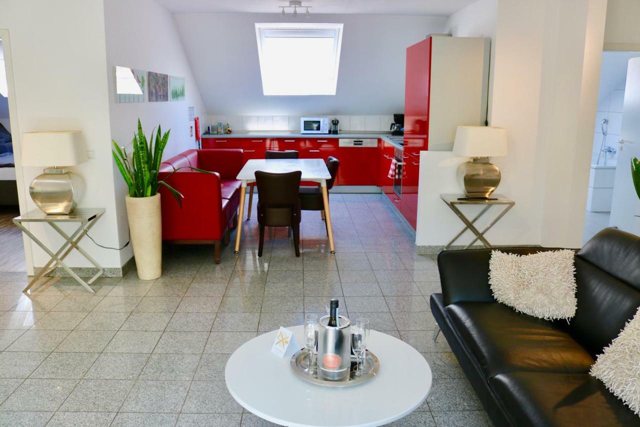 Zwei Ferienwohnungen Anker Max 5 Personen & Leuchtturm Max 4 Personen, Direkt In Steinhude Scheunenviertel, Balkon, Wlan , Privater Parkplatz, Wallbox Exterior photo
